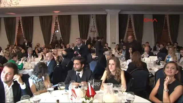 Başbakan Yardımcısı Şimşek'in Yaptığı Resim 151 Bin TL'ye Satıldı Başbakan Yardımcısı Şimşek'in Yaptığı Resim 151 Bin TL'ye Satıldı