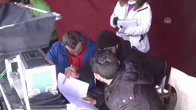 Beyaz Hüzün' Filminin Çekimleri Devam Ediyor Beyaz Hüzün' Filminin Çekimleri Devam Ediyor