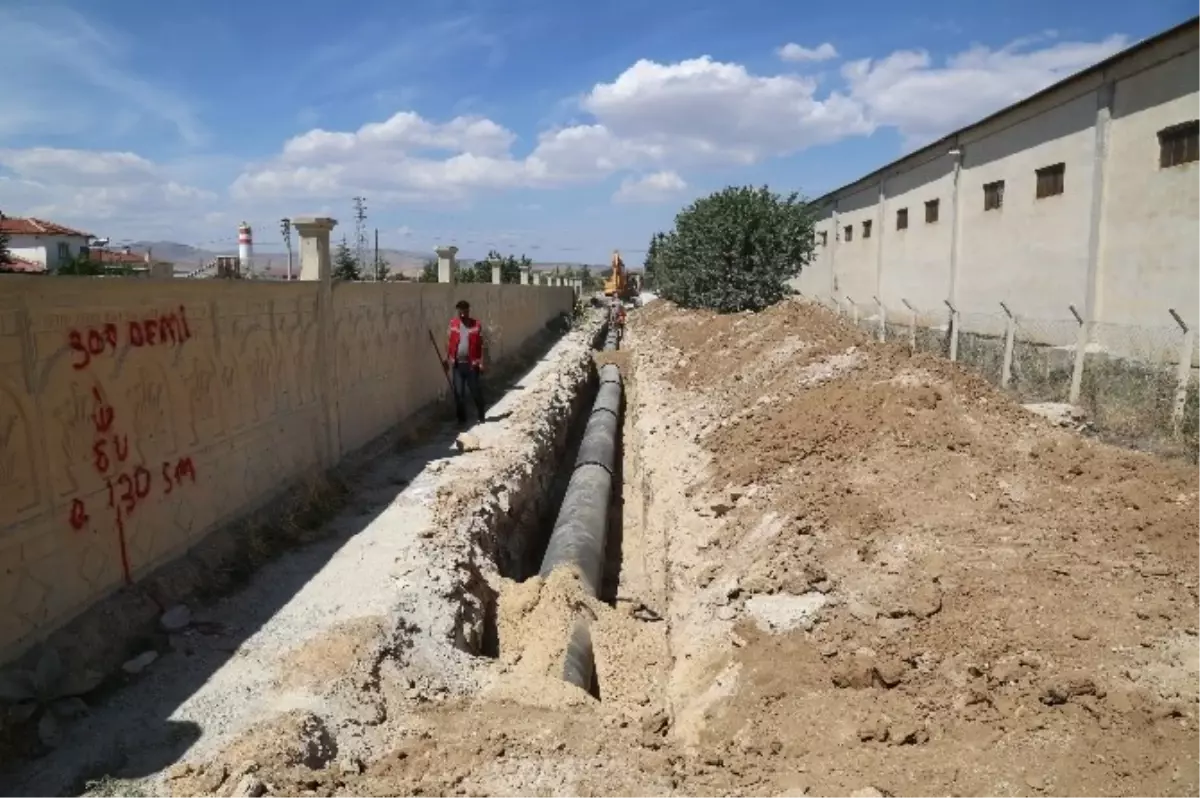 Çay ve Bolvadin'e İçmesuyu Temin Edecek İsale Hattının İnşaatını Sürüyor