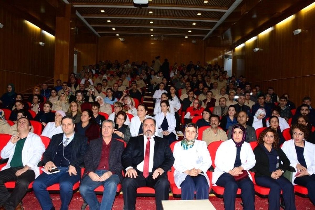 Hemşirelere 'Mobbing' Semineri