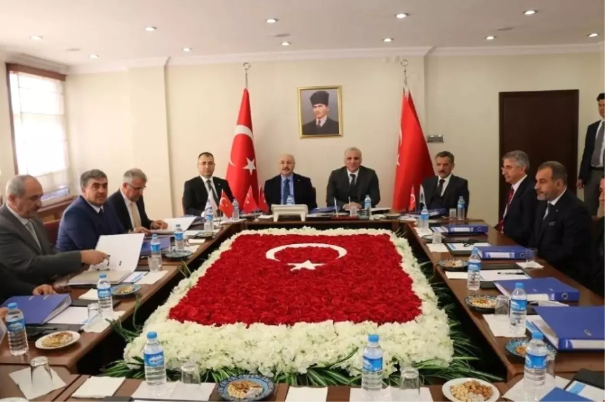 Vali Toprak, Fka'nın 2017 Yılı İlk Yönetim Kurulu Toplantısına Katıldı