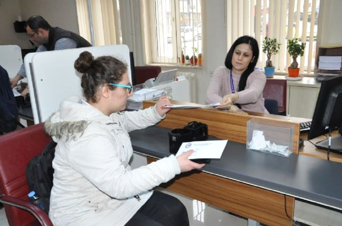 Yeni Kimlik Kartlarına Bir Ayda 2 Milyon Başvuru Yapıldı