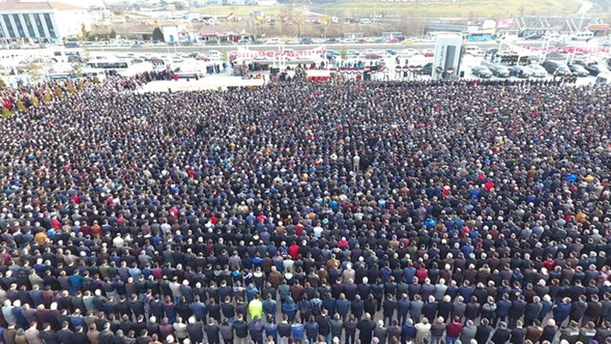 El Bab Şehidini Bütün Şehir Uğurladı