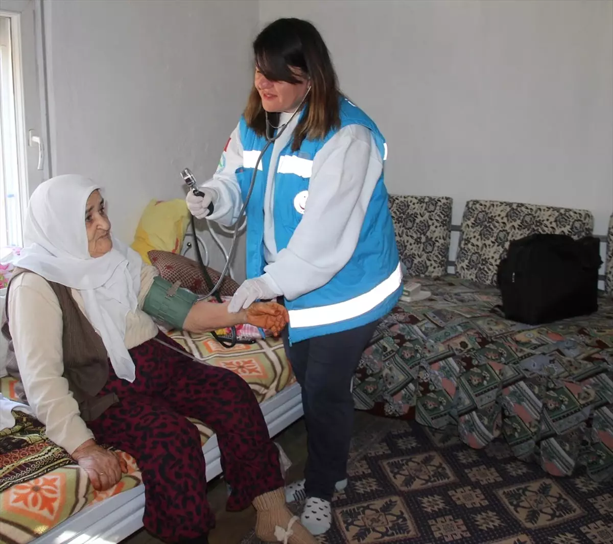 Finike�de 236 Hastaya Evde Sağlık Hizmeti Verildi Haber