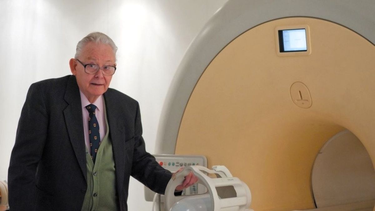 Nobel Ödüllü İngiliz Bilim Adamı Mansfield Öldü
