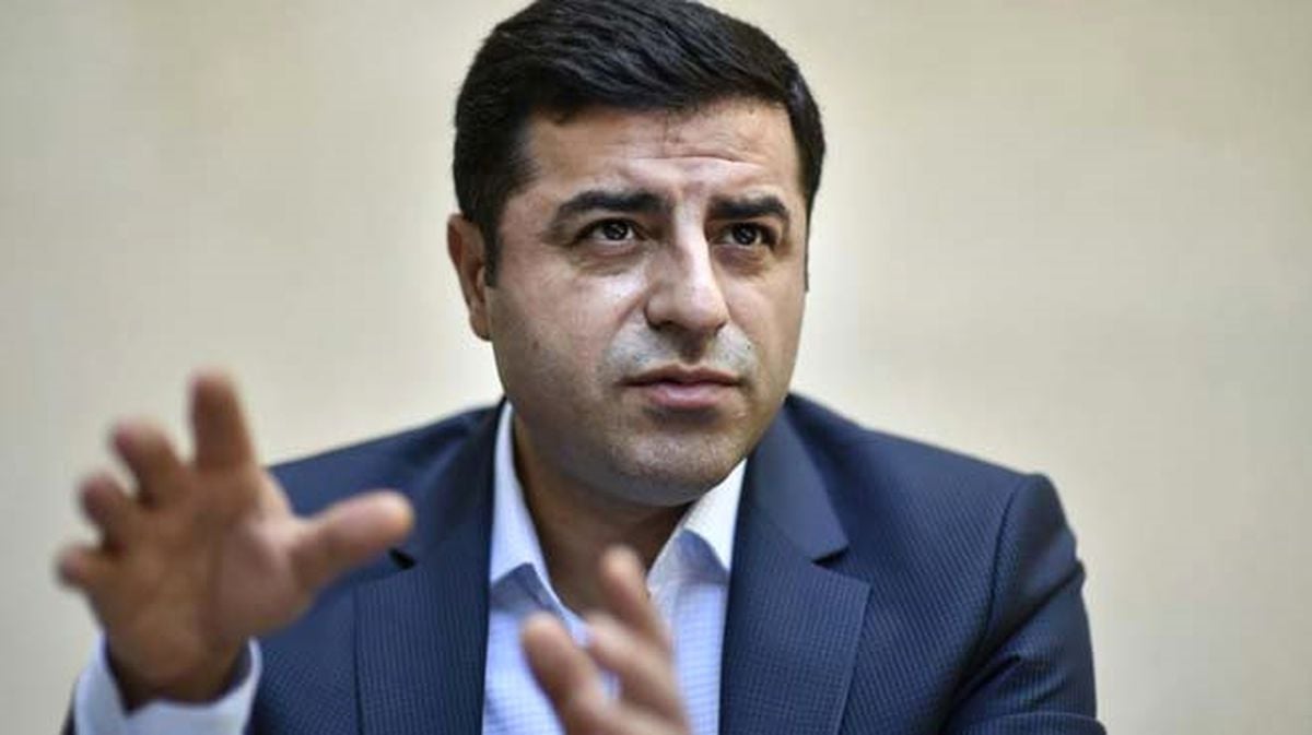 Selahattin Demirtaş'a 'Cumhurbaşkanına Hakaret' Suçundan 4 Yıl Hapis İstemi
