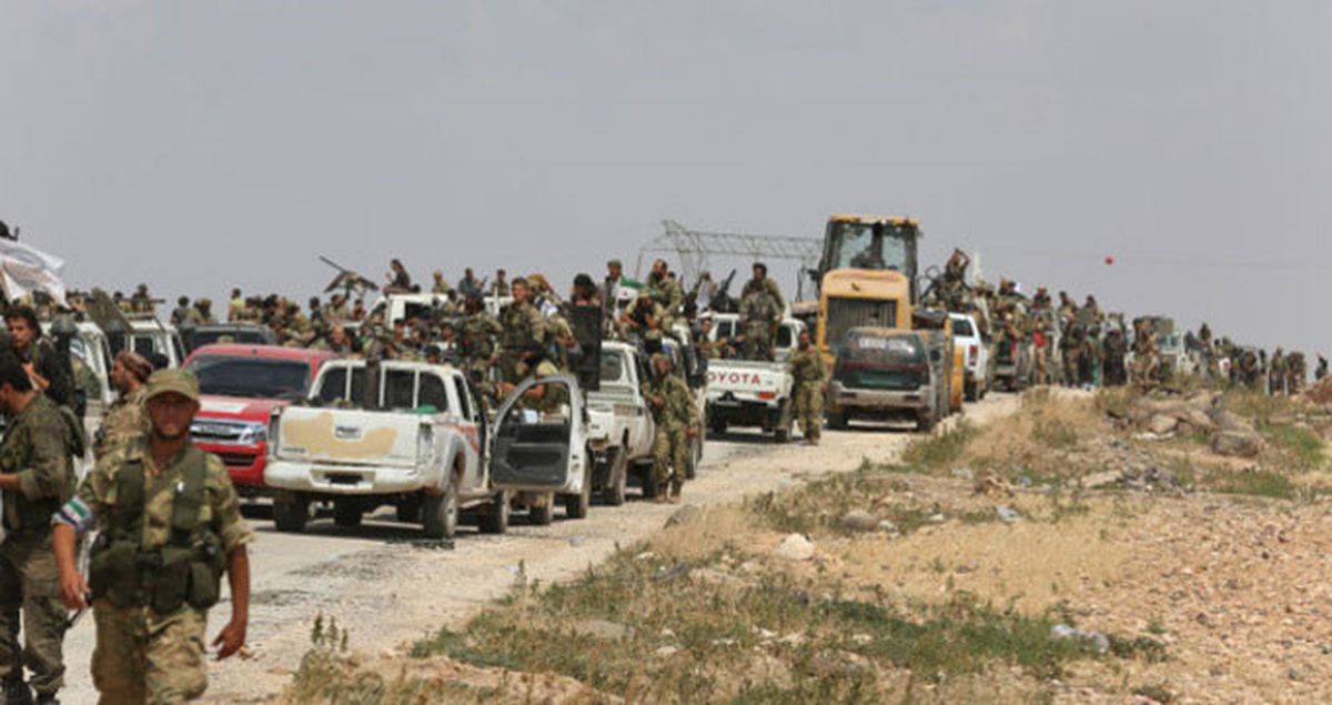 El-Bab'da Türkiye'nin Desteklediği Muhaliflerle Suriye Ordusu Karşı Karşıya Geldi