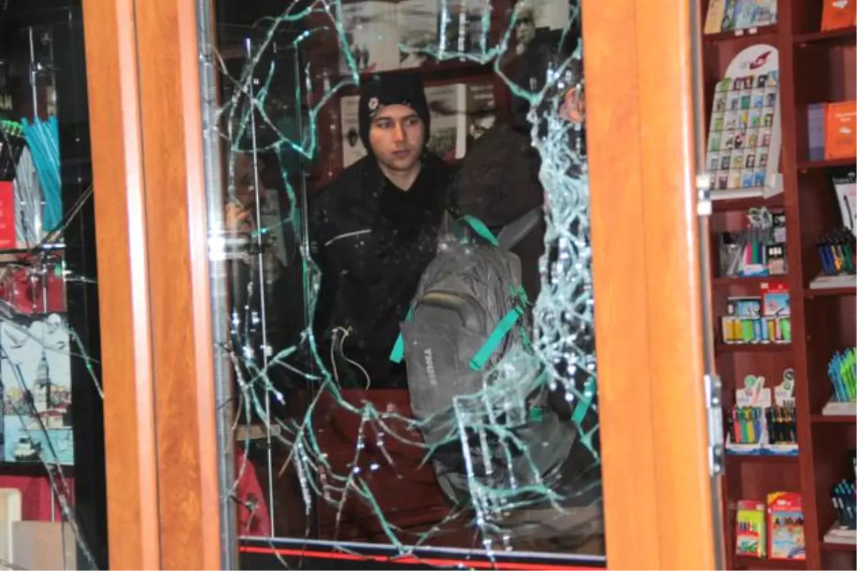 Kırmızı Kedi Yayınevi'nden Saldırı Açıklaması