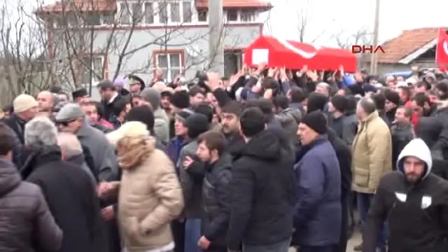 Sakarya El Bab Şehidini 10 Bin Kişi Son Yolculuğuna Uğurladı Sakarya El Bab Şehidini 10 Bin Kişi Son Yolculuğuna Uğurladı