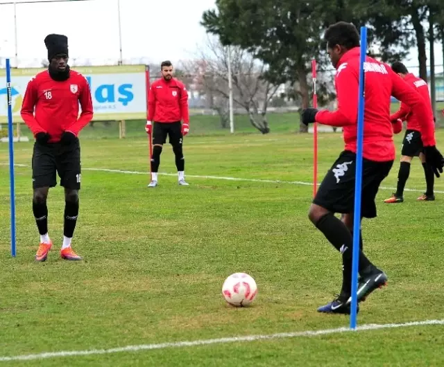 Samsunpor ve Sivasspor 18. Randevuya Çıkacak