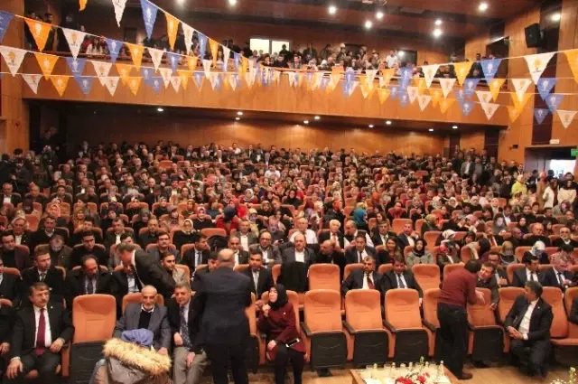 Başbakan Yardımcısı Kaynak: 'Trump Cumhurbaşkanımızdan 6 Yıl Sonra Güvenli Bölgeyi Telaffuz Ediyor' Başbakan Yardımcısı Kaynak: 'Trump Cumhurbaşkanımızdan 6 Yıl Sonra Güvenli Bölgeyi Telaffuz Ediyor'