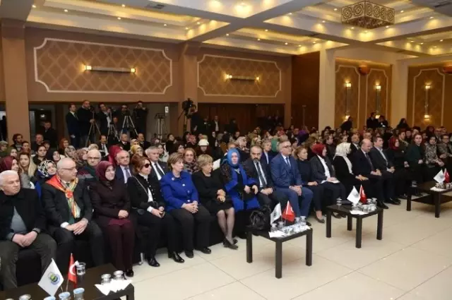 Başkan Toru'ya 'Bacıbey' Ödülü Başkan Toru'ya 'Bacıbey' Ödülü