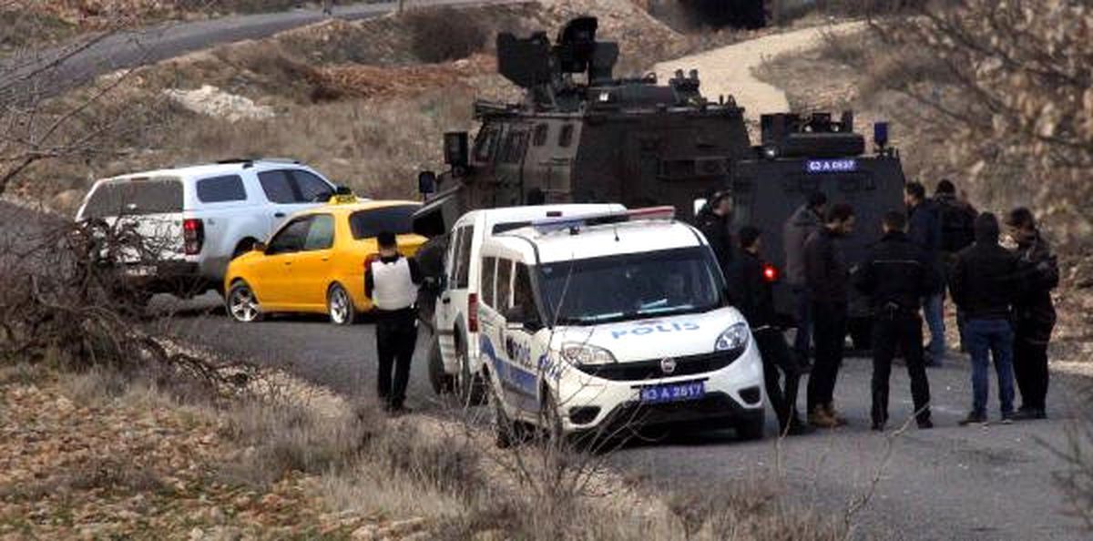 Eşini ve Çocuklarını Rehin Aldı, 16 Saattir İkna Olmadı