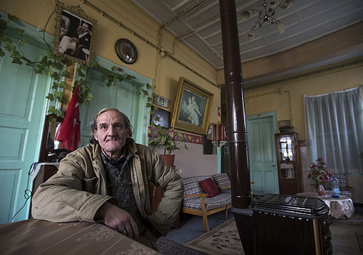 Yaşlı Adam Asırlık Otelde 25 Yıldır Kalıyor