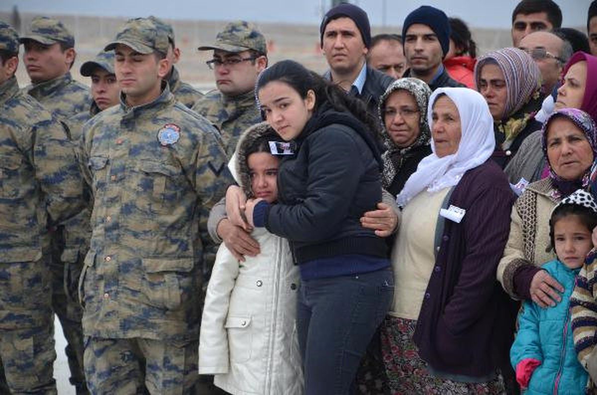 Şehit Kızından Yürek Yakan Paylaşım: 'Dün Gece Çok Çığlık Attım Gökyüzüne, Sesim Sana Ulaşır Diye'