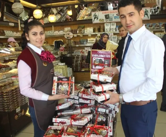 Sevgililerin Kahvesi Tuğba Kuruyemiş�ten Haberler
