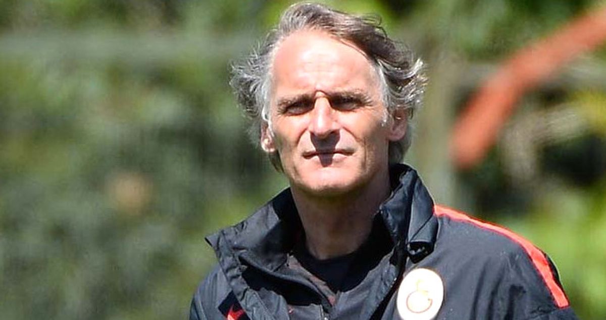 Galatasaray'da Riekerink'in Görevine Son Verildi
