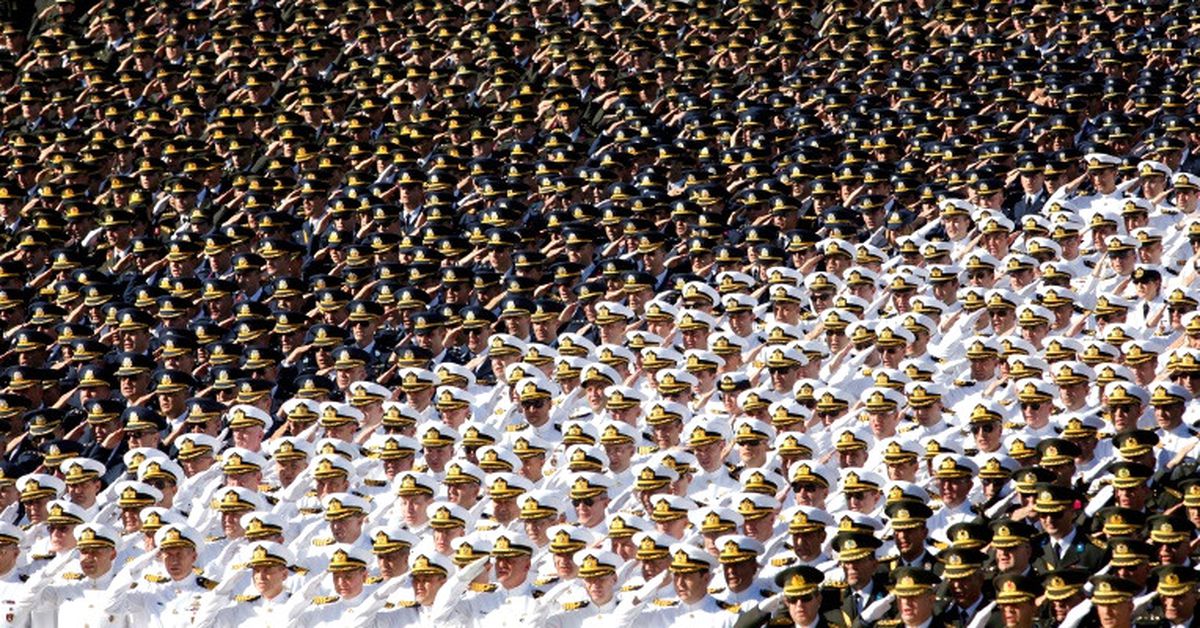 Hollanda'ya Sığınma Başvurusu Yapan Türk Subaylara 18 Ay Süre