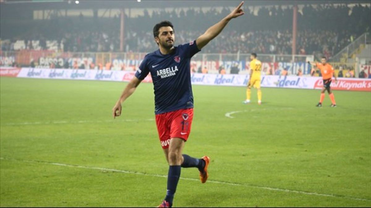 Mersin İdmanyurdu'nda Gençlerin Motivasyon Kaynağı Sinan Kaloğlu