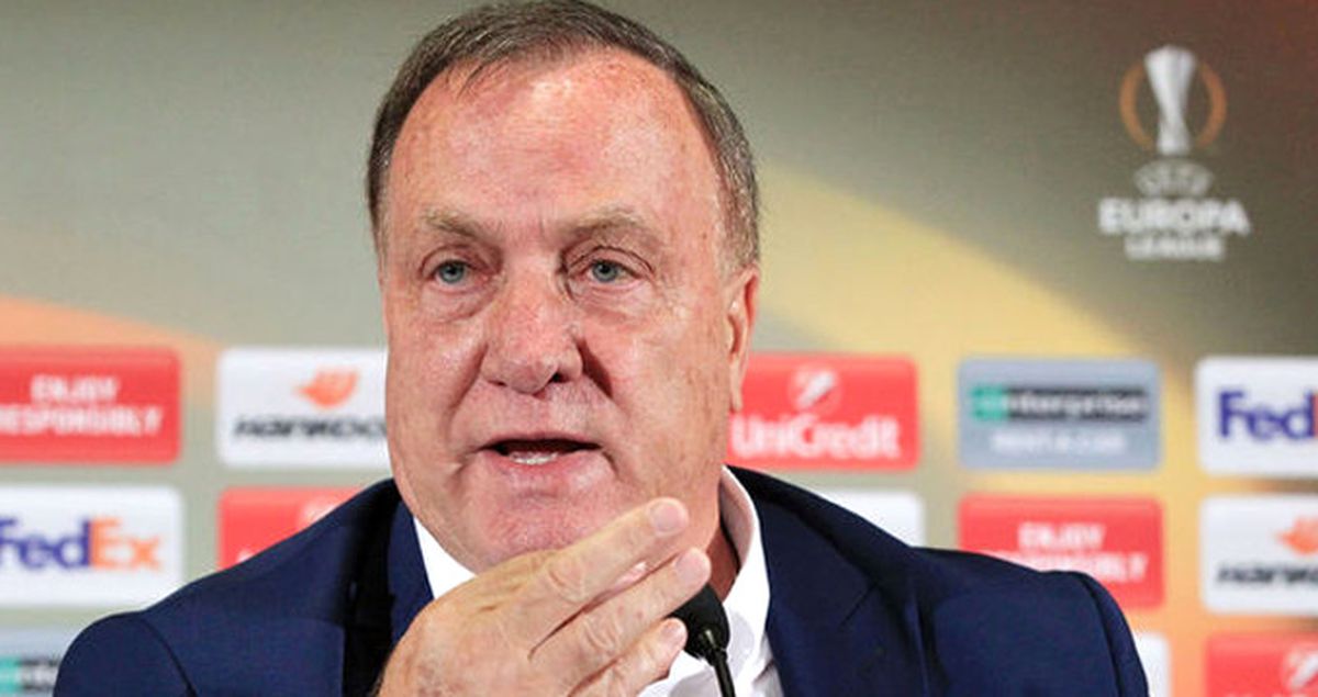 Dick Advocaat: Van Persie 90 Dakikayı Çıkaracak Seviyede Değil