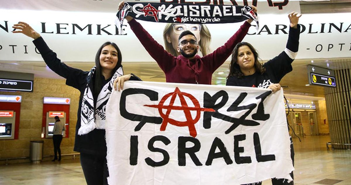 İsrail'deki Beşiktaşlı Taraftarlar, Oyuncuları Göremeden Geri Döndü