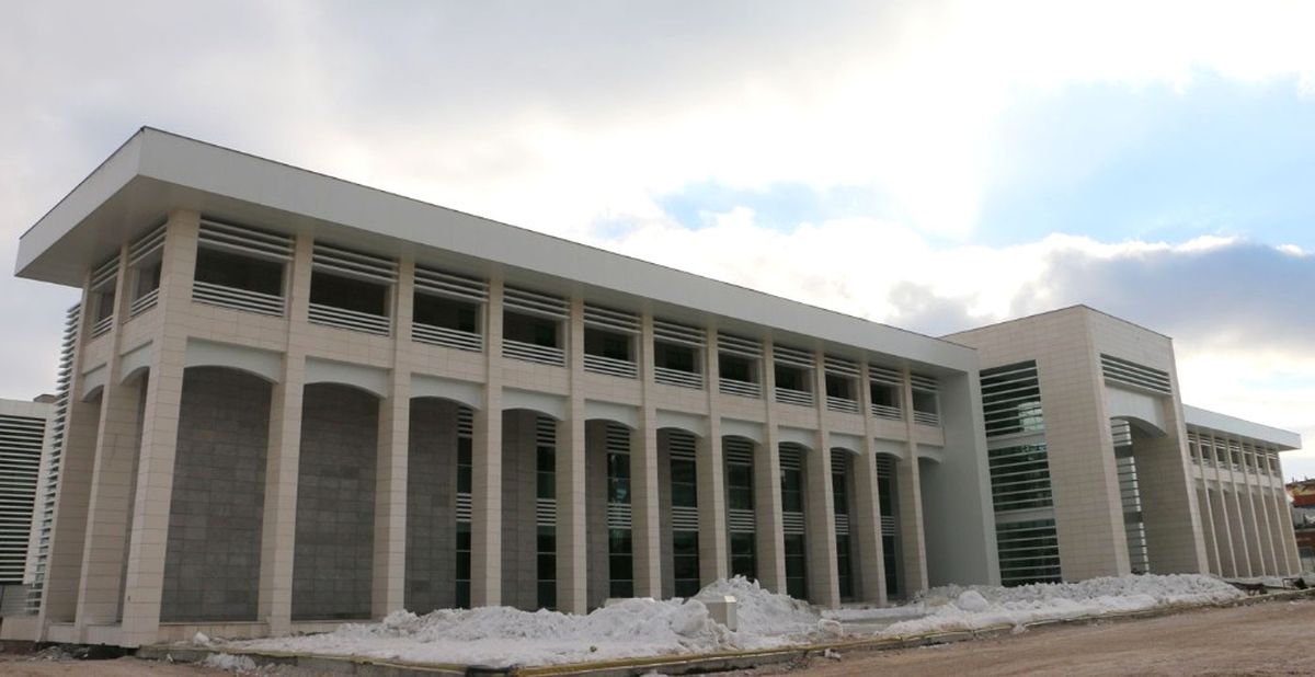 Kto Karatay Üniversitesi'ne Modern Hukuk Fakültesi Binası