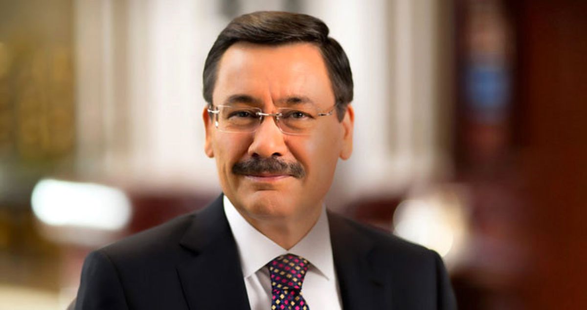 Melih Gökçek'ten Başkanlık Paylaşımı: Hayır Diyorsunuz Ama Çok Seveceksiniz