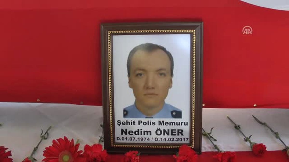 Şehit Trafik Polisi Öner, Son Yolculuğuna Uğurlandı (2)