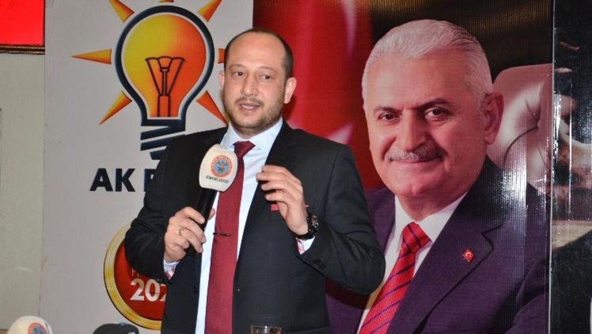 'İç Savaşa Hazırlanın' Diyen AK Partili Başkan Yardımcısı İstifa Etti