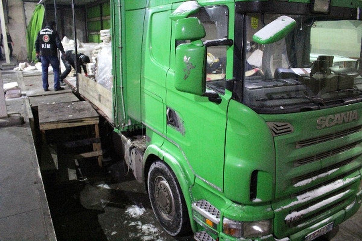 Ağrı'da Yarım Tonu Aşkın Eroin Ele Geçirildi