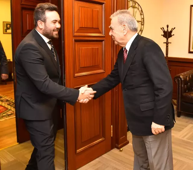 İkonik giyim markası Gap'ten yeni bir marka kampanyası: