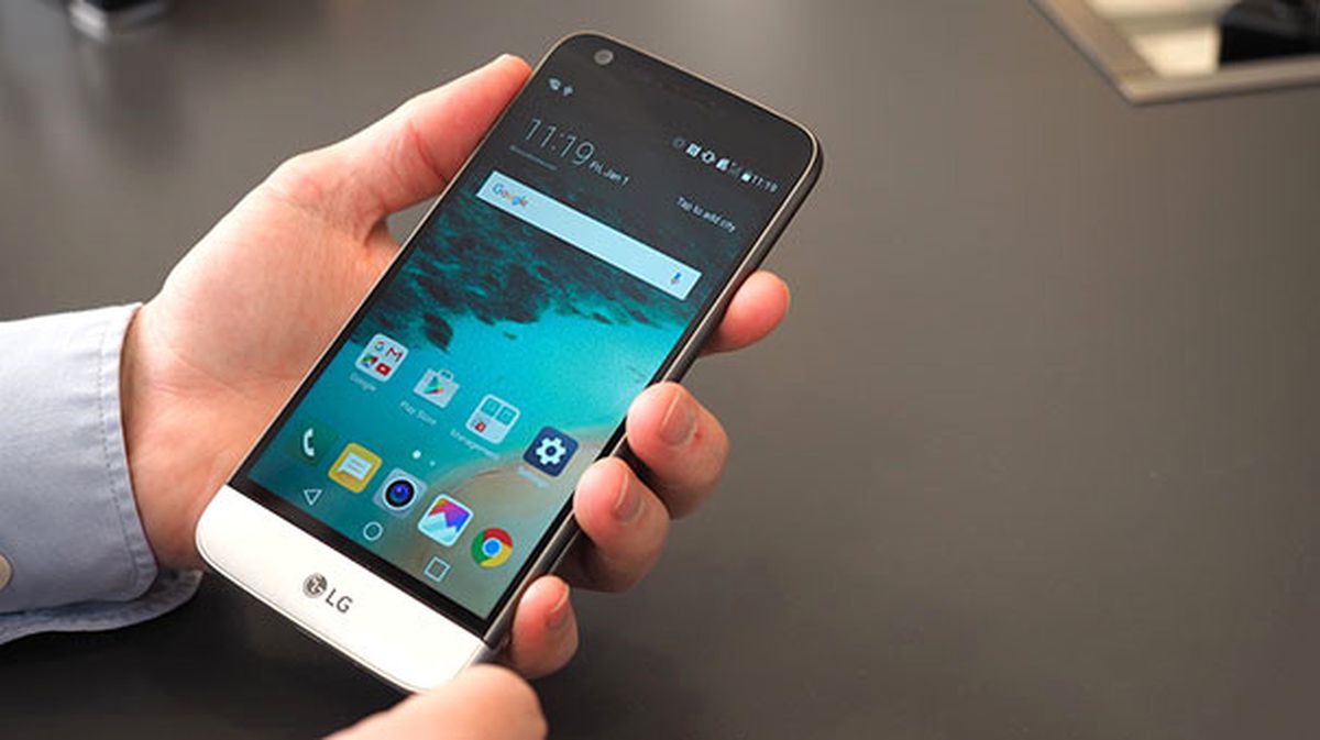 LG G6'nın Arayüzünü Gösteren Video