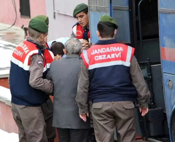 Tecavüz Ettiği 83 Yaşındaki Kadını Öldürmekten Yargılanıyor Tecavüz Ettiği 83 Yaşındaki Kadını Öldürmekten Yargılanıyor