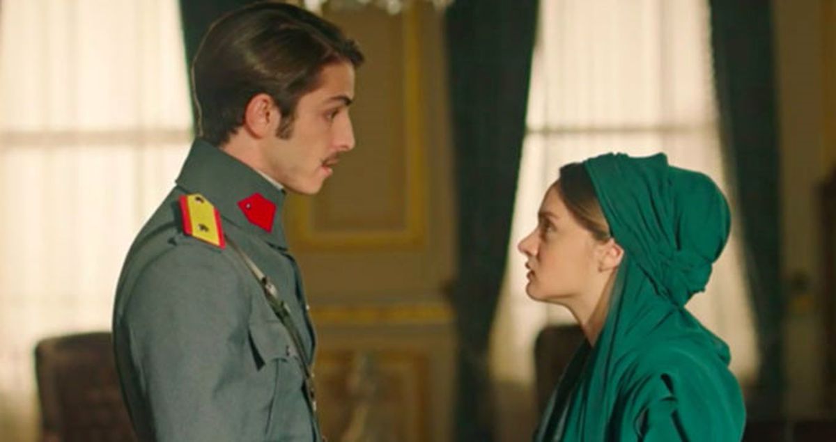 'Vatanım Sensin'in İnternet Özel Fragmanında Hilal ile Leon Yakınlaşıyor
