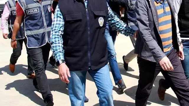 Develi'de 5 Kişi Fetö'den Tutuklandı
