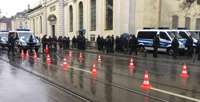 Güvenlik Konferansı'na Güvenlik Alarmı
