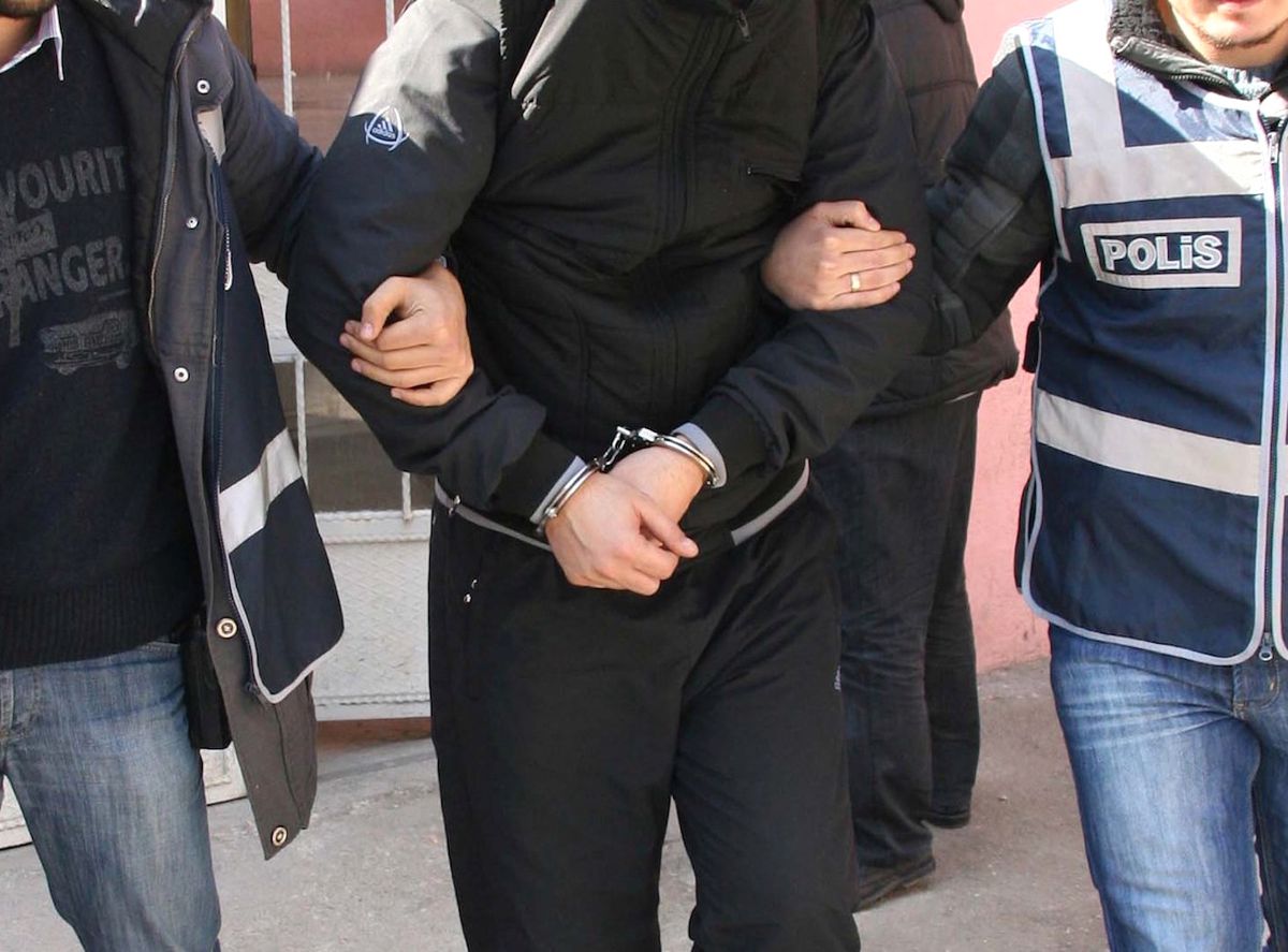İzmir'i Kana Bulamaya Hazırlanan Cani Terörist, Keşif Yaparken Yakalandı