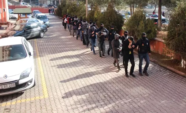 Karabük'te Uyuşturucu Operasyonunda 11 Kişi Adliyeye Sevk Edildi