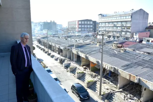 Söke Belediyesi, Koyuncuoğlu Pasajında Yıkımı Başlattı