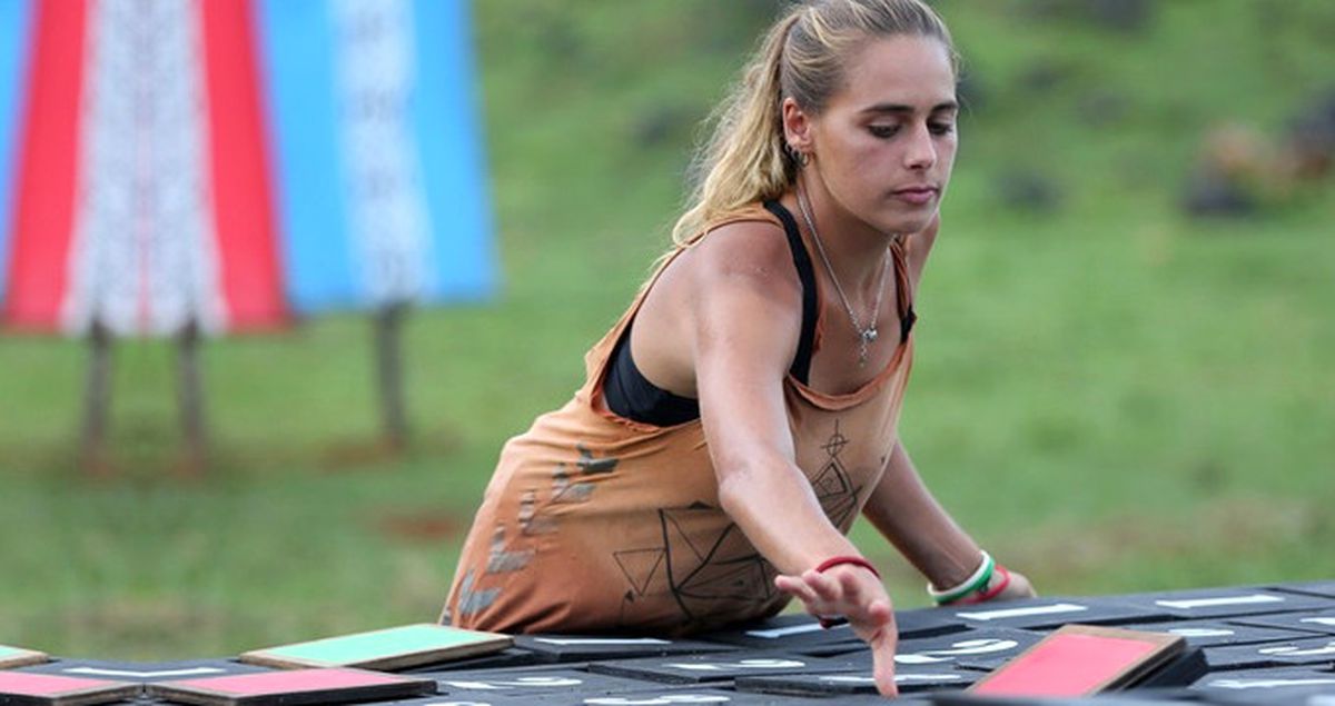 Survivor 2016'ya Damga Vuran Damla Can Güzelliğiyle Mest Ediyor
