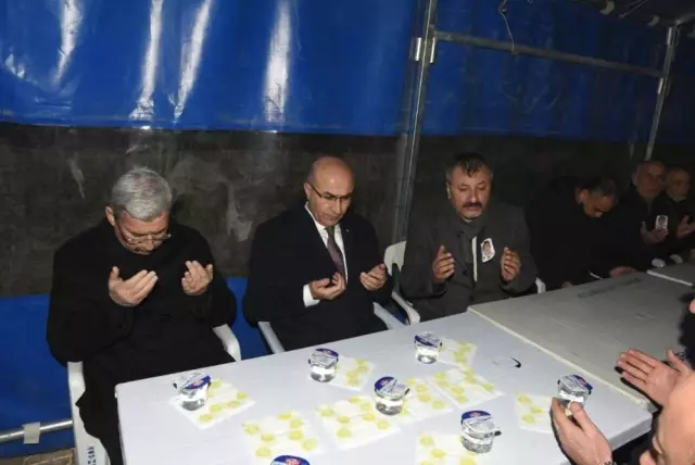 Vali Demirtaş'tan Şehit Polis Memuru Fırat Ulaş'ın Ailesine Taziye Ziyareti
