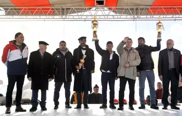 1. Ahir Dağı Atlı Kızak Yarışması Sona Erdi 1. Ahir Dağı Atlı Kızak Yarışması Sona Erdi