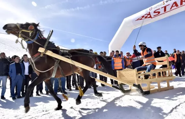 1. Ahir Dağı Atlı Kızak Yarışması Sona Erdi 1. Ahir Dağı Atlı Kızak Yarışması Sona Erdi