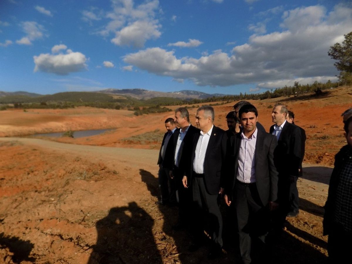 AK Parti'li Savaş Karacasu'da İncelemelerde Bulundu