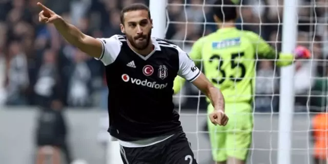 Gomez'i Yakaladı! Gomez'i Yakaladı!