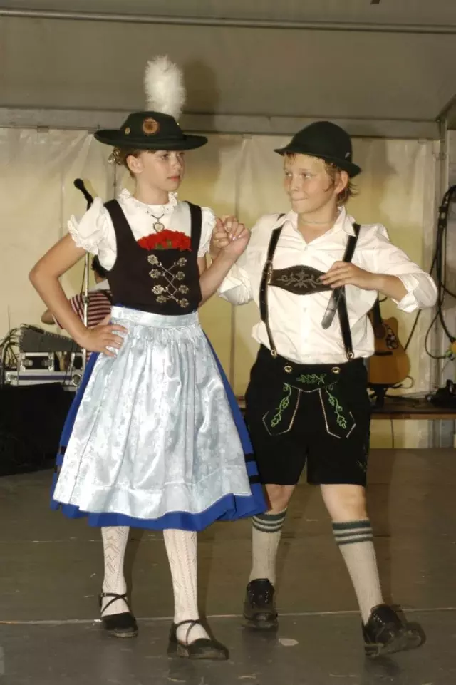 Nürnberg'de 10 Ülkenin Dansçıları İzleyenleri Büyüledi Nürnberg'de 10 Ülkenin Dansçıları İzleyenleri Büyüledi