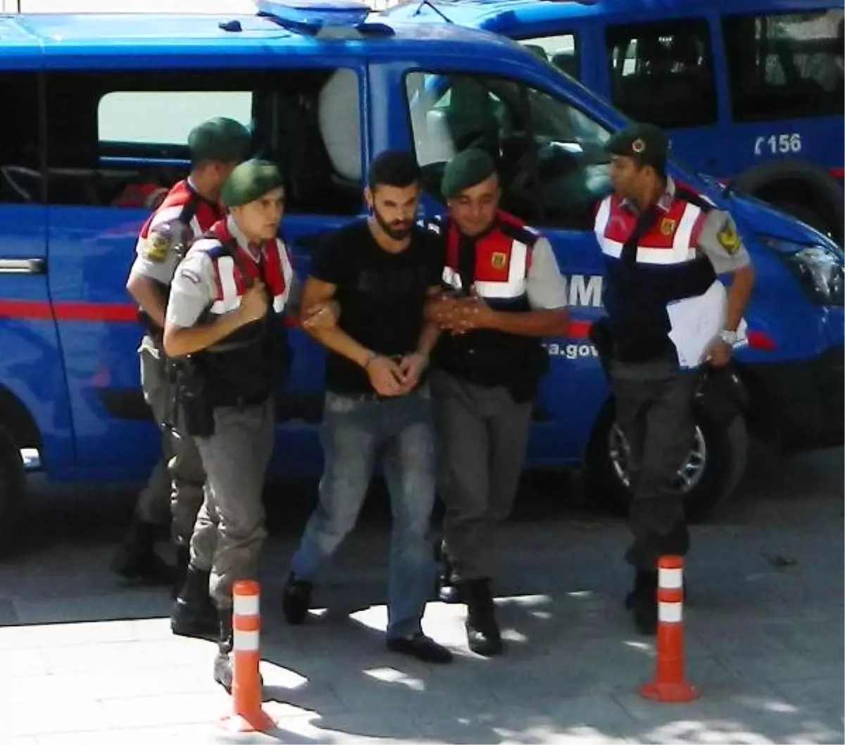 İkizleri Anne- Babasız Bırakan Sürücüye 7 Yıl 9 Hapis ve Tahliye