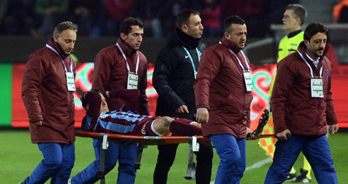 Trabzonspor'da Jan Durica, 4 Hafta Sahalardan Uzak Kalacak