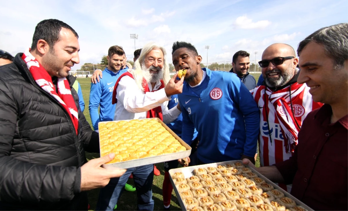Antalyaspor'a 'Tatlı' Sürpriz