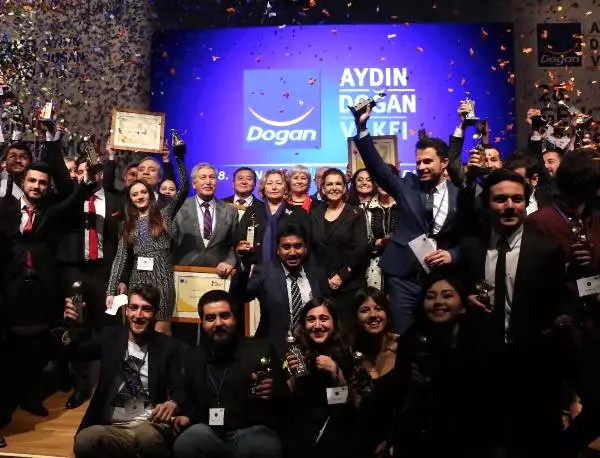 Aydın Doğan Vakfı'ndan Geleceğin İletişimcilerine Ödül